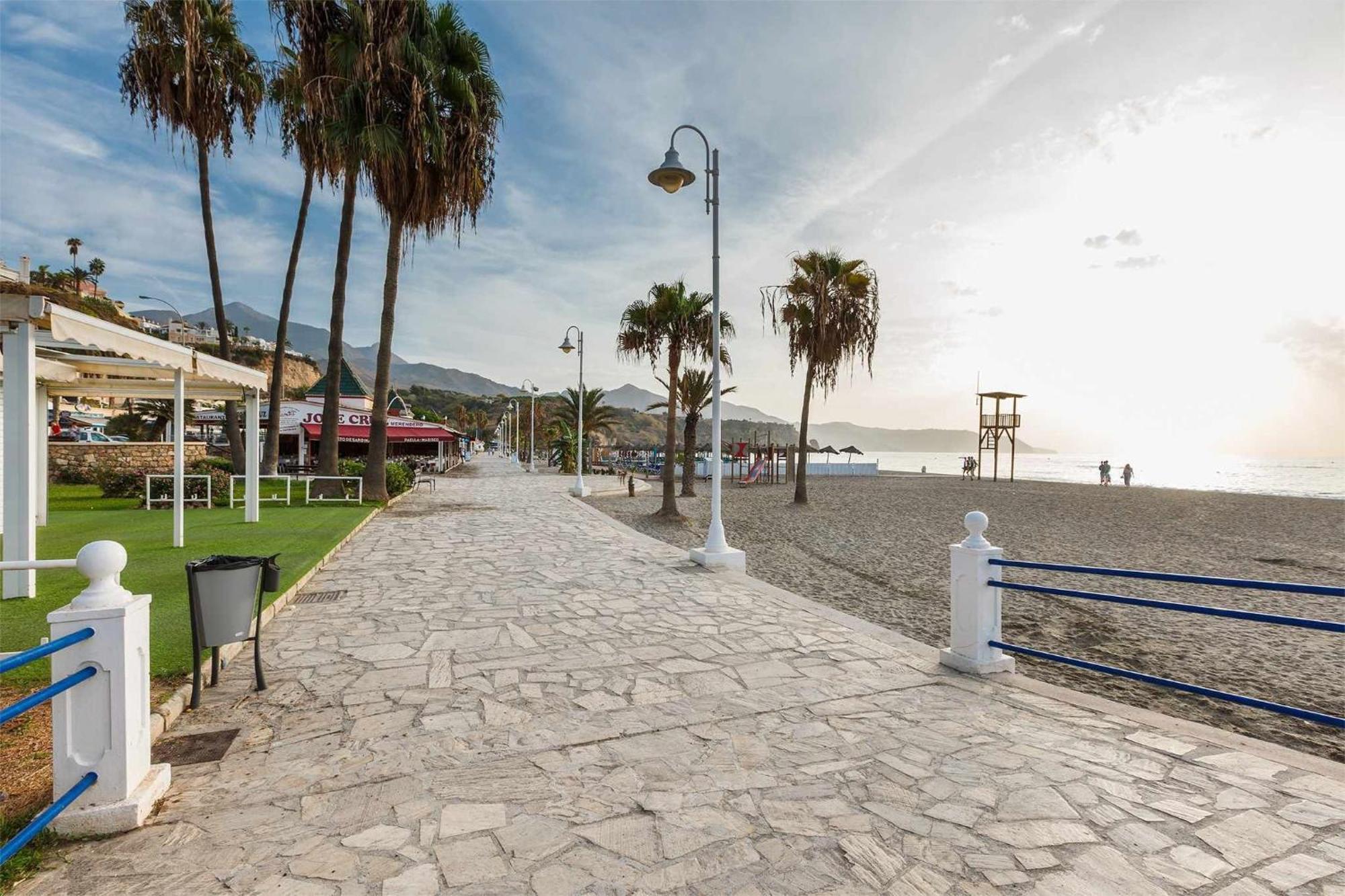 A&N Burriana Beach Nerja Exterior foto